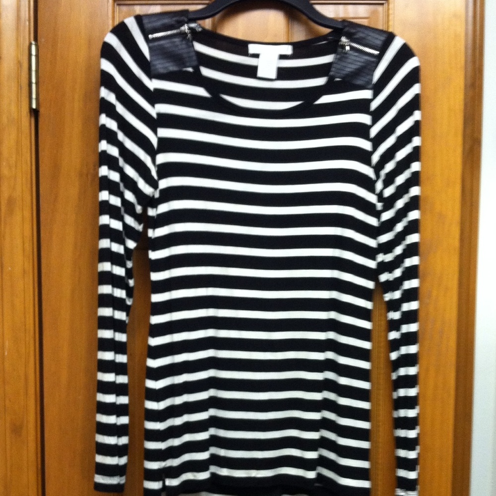 Stripped top
